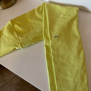 Alo Leggings Neon Highlighter Yellow / Green